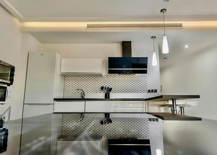 Paises Balticos Con Parking Gratis コルドバ