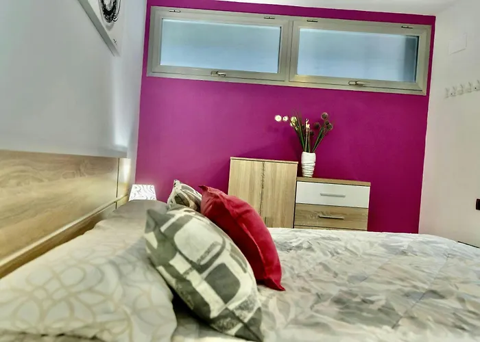 Apartamento Paises Balticos Con Parking Gratis