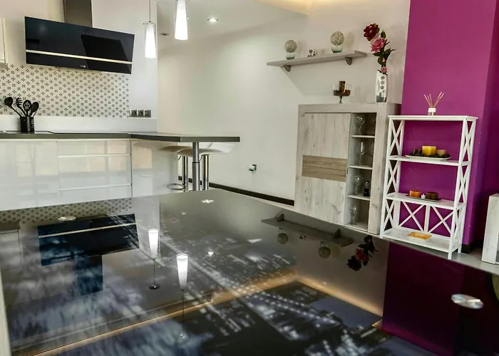 Apartamento Paises Balticos Con Parking Gratis *