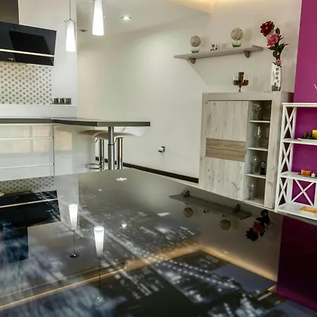 Appartement Paises Balticos Con Parking Gratis *